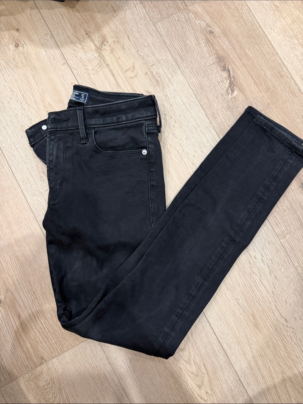 Abercrombie & Fitch Black Women's Skinny Jeans